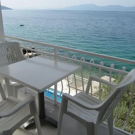 Guest house Falcon Brist